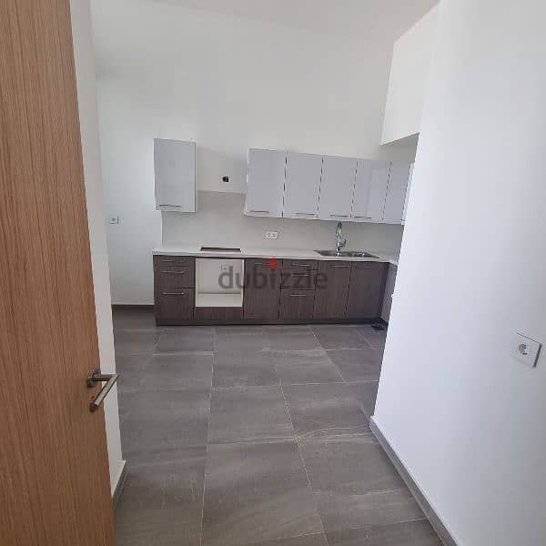 Sea View l Newly Constructed 400 SQM Apartment in Saifi . 3