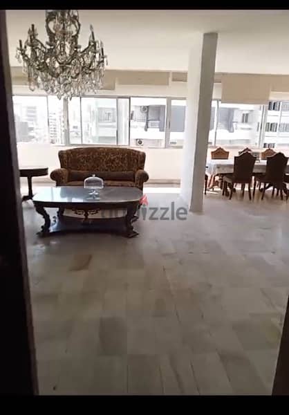 شقة مميزة للبيع مار الياس apartment for sale mar elias 0