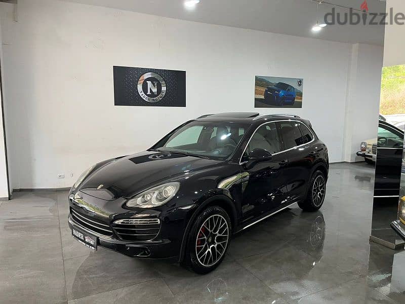 Porsche Cayenne V6 2011 Company Source 2