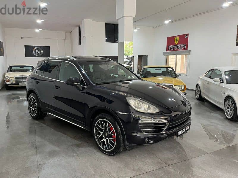 Porsche Cayenne V6 2011 Company Source 8