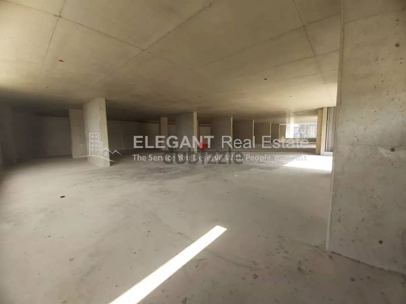 Industrial Warehouse For Rent | On Highway | Halat 1