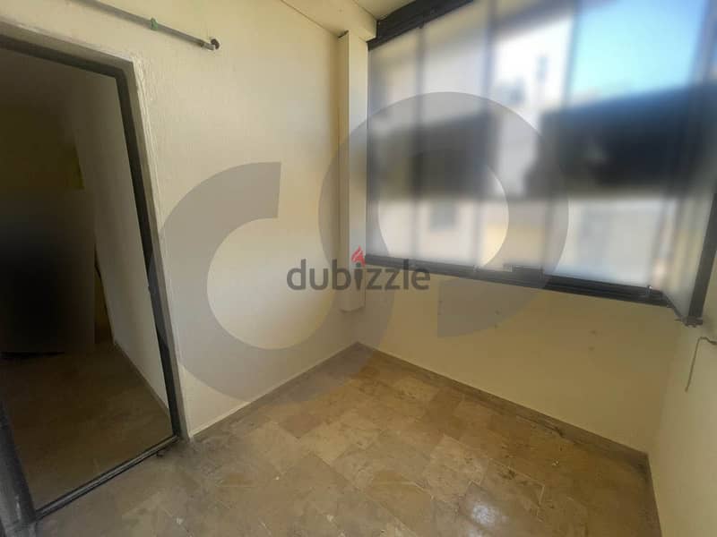 prime location , calm area, Beirut , hamra/ الحمرا  REF#OY111832 8