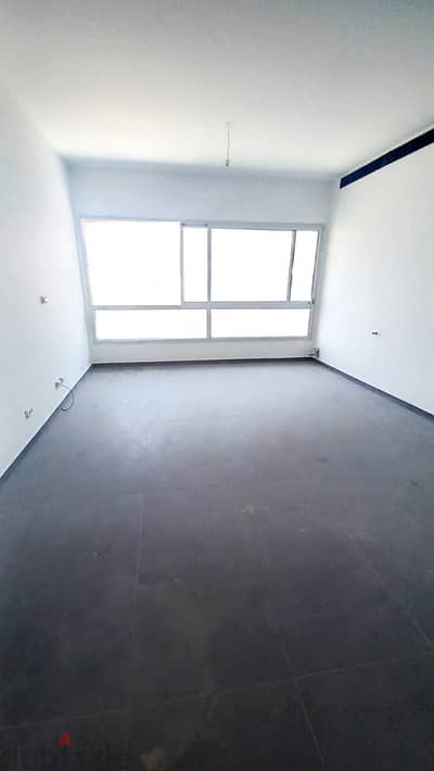 Achrafieh Prime Area (110Sq) HOT DEAL , (AC-632)