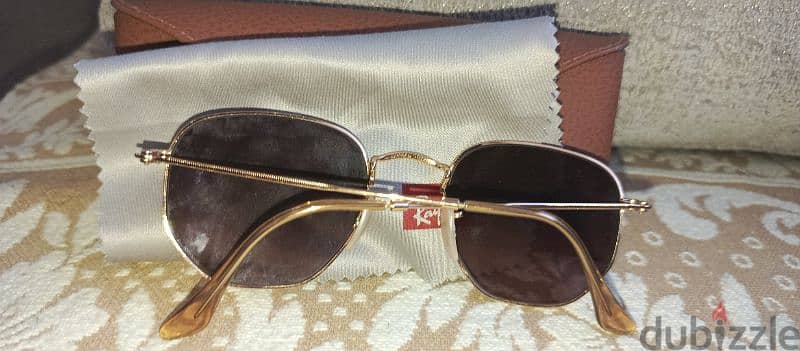 3 Ray ban sunglasses original made in Italy ;uv protection each 80usd 8