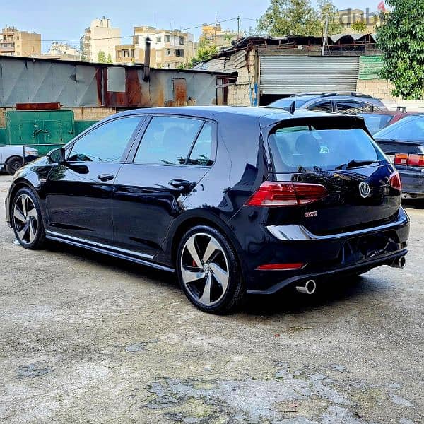 VOLKSWAGEN GOLF 7.5 GTI 2020 full 29000 miles اجنبية شبه جديدة 1