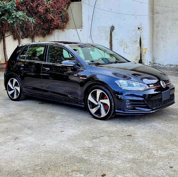 VOLKSWAGEN GOLF 7.5 GTI 2020 full 29000 miles اجنبية شبه جديدة 4