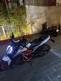 KTM DUKE 390   contact:76122293