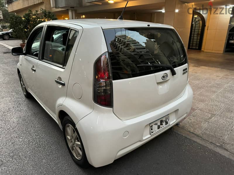 Daihatsu Sirion 2017 7