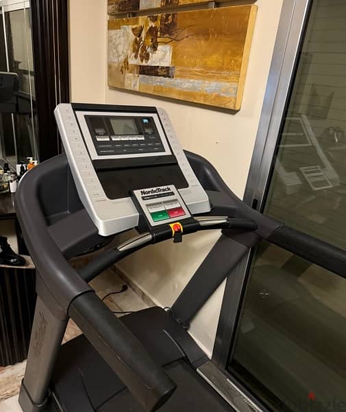 super clean treadmill NordicTrack T 17.0 4