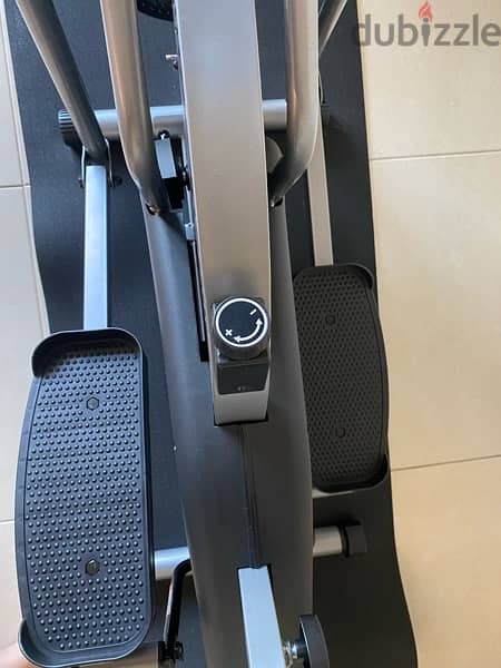 Home Elliptical with 1kg and 0.5kg Dumbbells 3