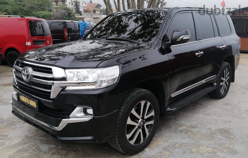 Toyota Land Cruiser 2014 1