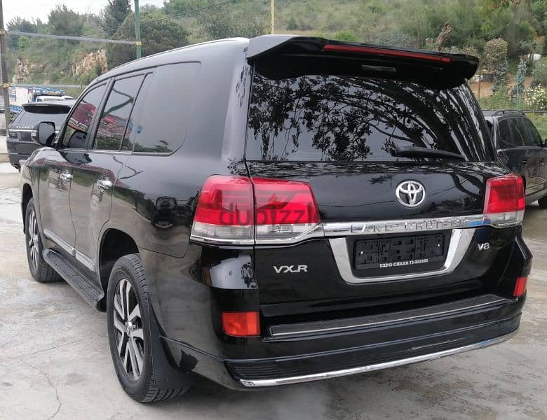 Toyota Land Cruiser 2014 3