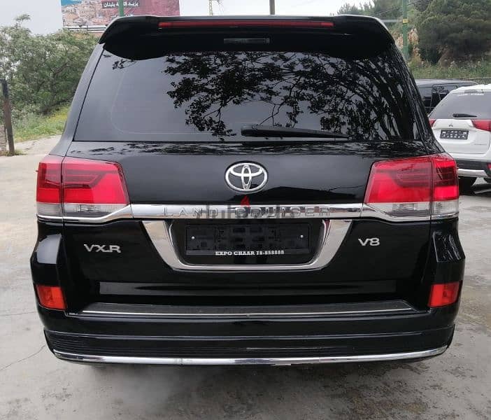 Toyota Land Cruiser 2014 4