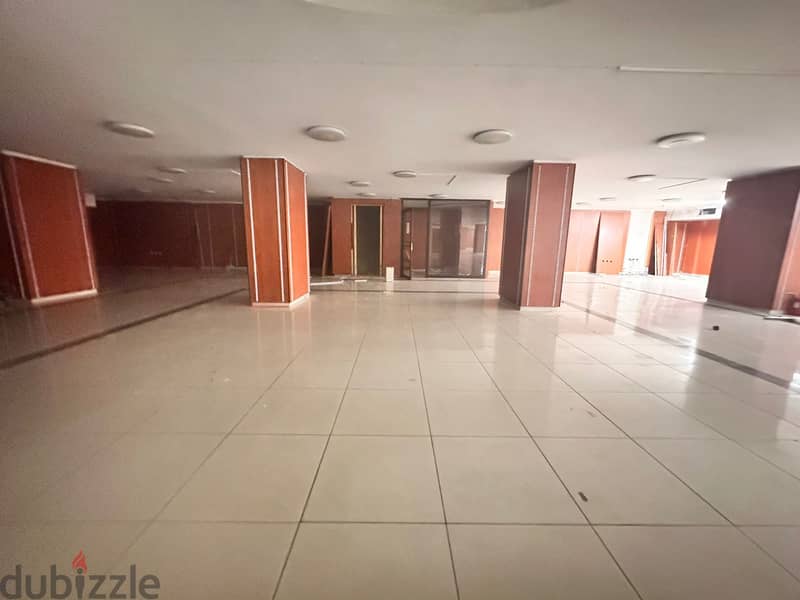 Show Room For Rent In Jnah صالة عرض للإيجار في الجناح 0