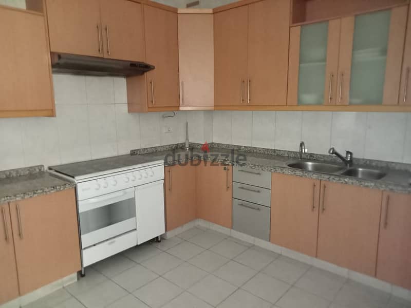 Furnished Apartment for rent in Achrafieh 200 Sqm 5