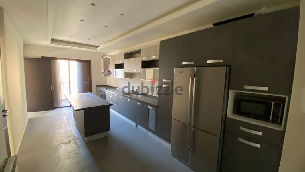 Apartment for sale in Sursock/ Spacious/ New 4