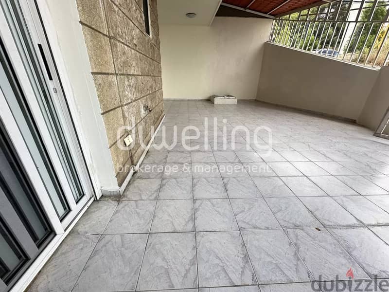 Cozy Apartment with Terrace in Qornet El Hamra 4