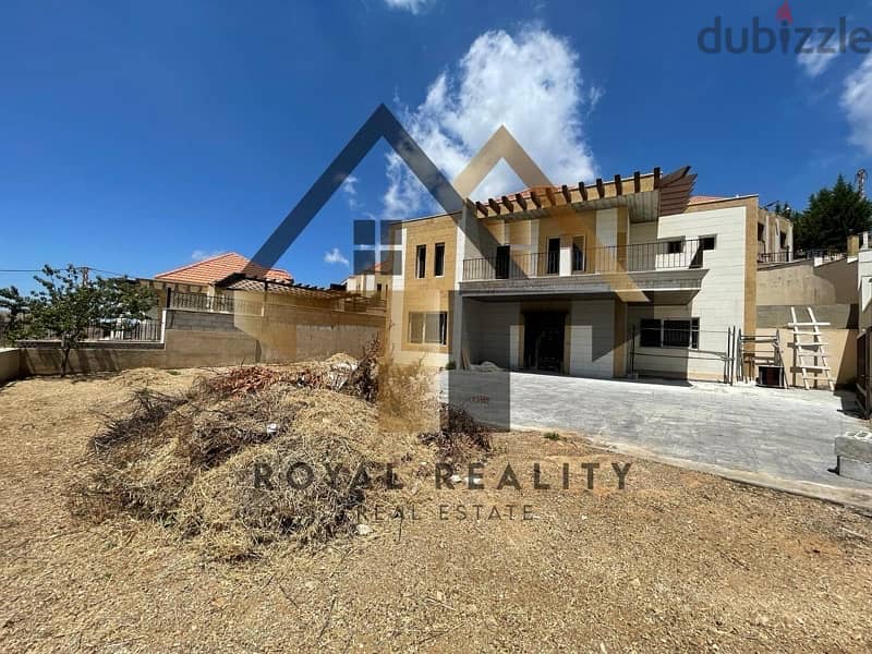 villa for sale in sawfar - فيلا للبيع في صوفر 1