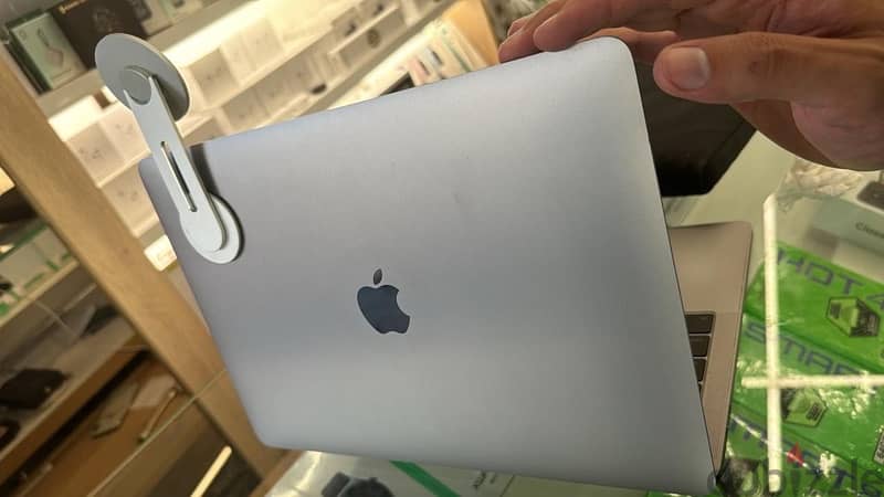 macBook pro 2017 core i7 2