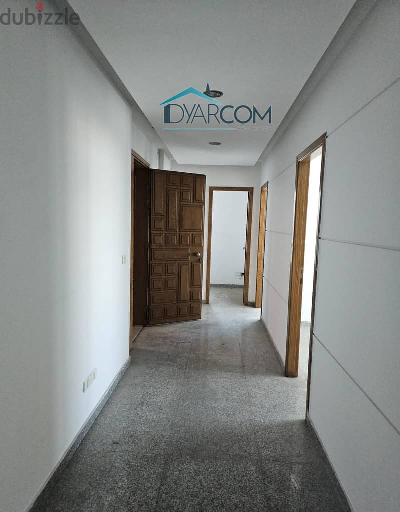 DY1949 - well renovated office in Sin el Fil for Sale! 1