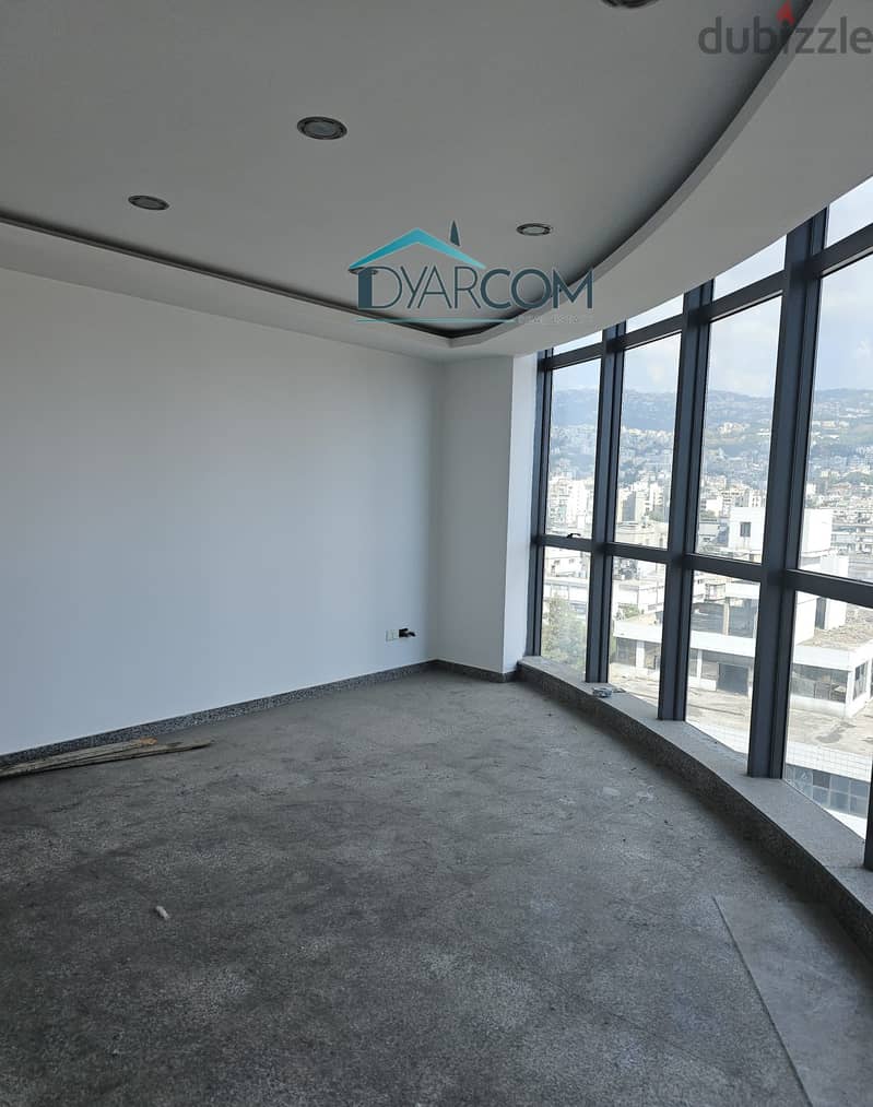 DY1951 - Sin el Fil Spacious Office in a prime location for Sale! 5