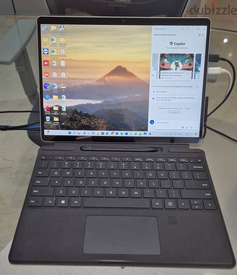 Surface Pro 8 - i7 1tb ssd 32gb ram 6