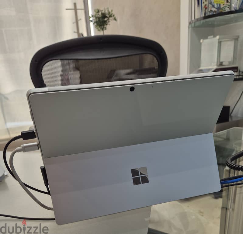 Surface Pro 8 - i7 1tb ssd 32gb ram 7