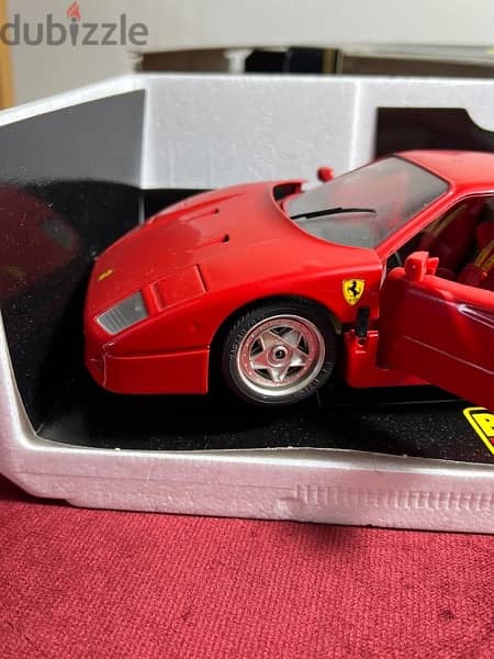 Diecast Ferrari f40 1/18 6