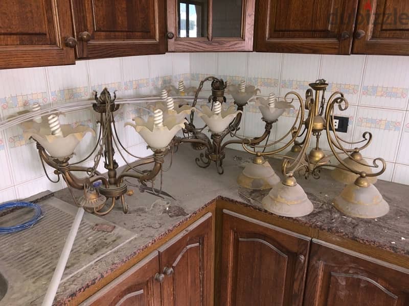 3 Chandeliers 40$ 1