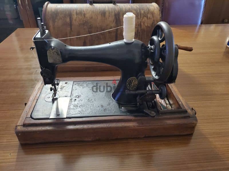 Antique Singer Hand Crank Sewing Machine Model 28K 1901 With Case 1