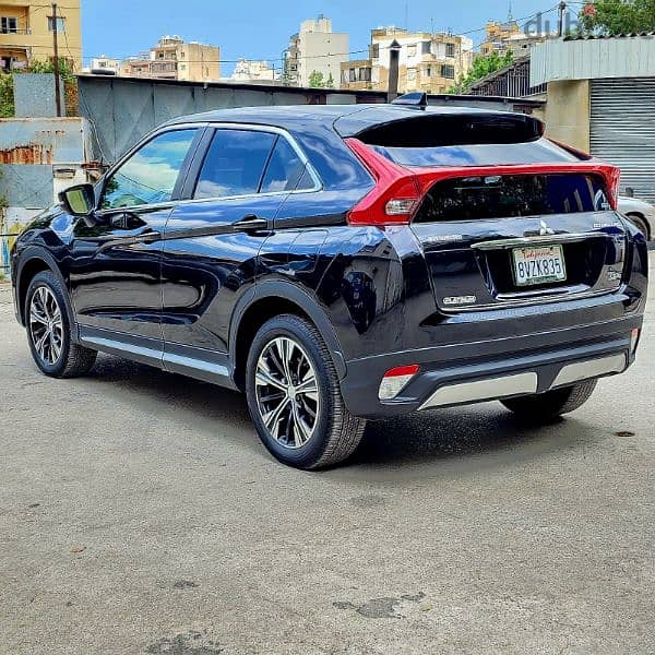 Mitsubishi Eclipse Cross 2018 SE Full 73000 MILES 4WD اجنبي شبه جديد 1