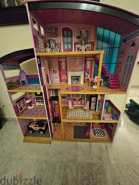 Barbie's house 1