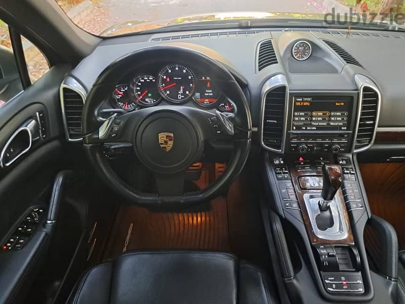 Porsche Cayenne 2012 6