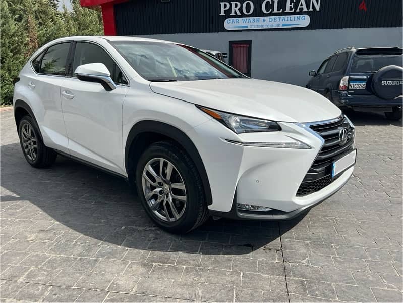 Lexus NX200t 2016 0