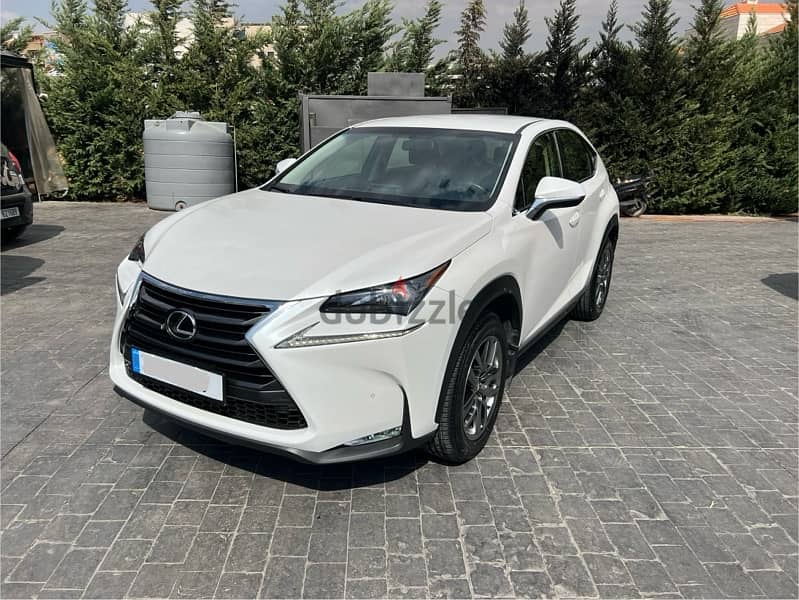 Lexus NX200t 2016 1