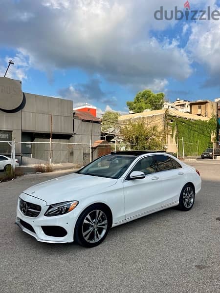 Mercedes-Benz C300 Luxury 2016 مكفولة 1