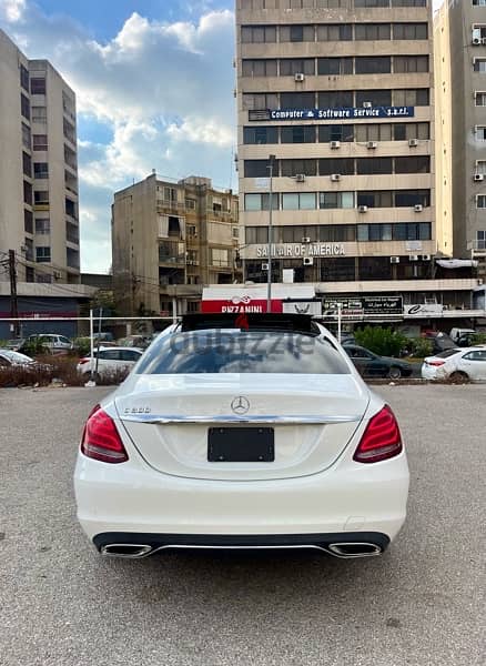 Mercedes-Benz C300 Luxury 2016 مكفولة 3