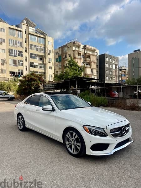 Mercedes-Benz C300 Luxury 2016 مكفولة 11