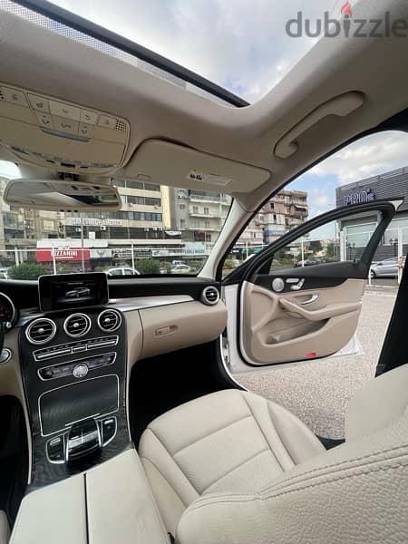 Mercedes-Benz C300 Luxury 2016 مكفولة 14