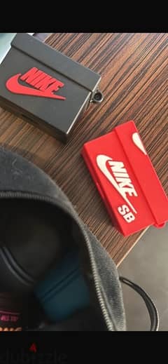 Charging case / nike airpods cover shoes 0