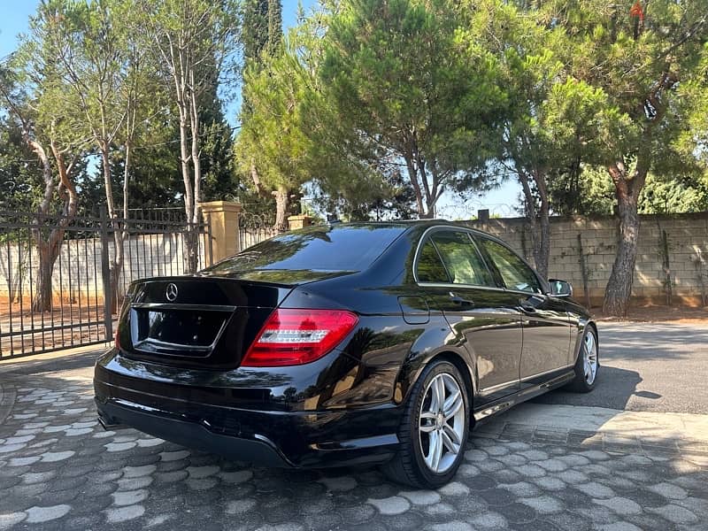 Mercedes-Benz C-Class 2012 6