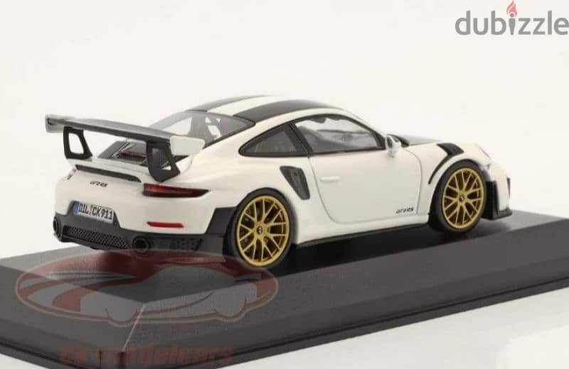 Porsche GT2-RS Weissach 2018 diecast car model 1;43 3