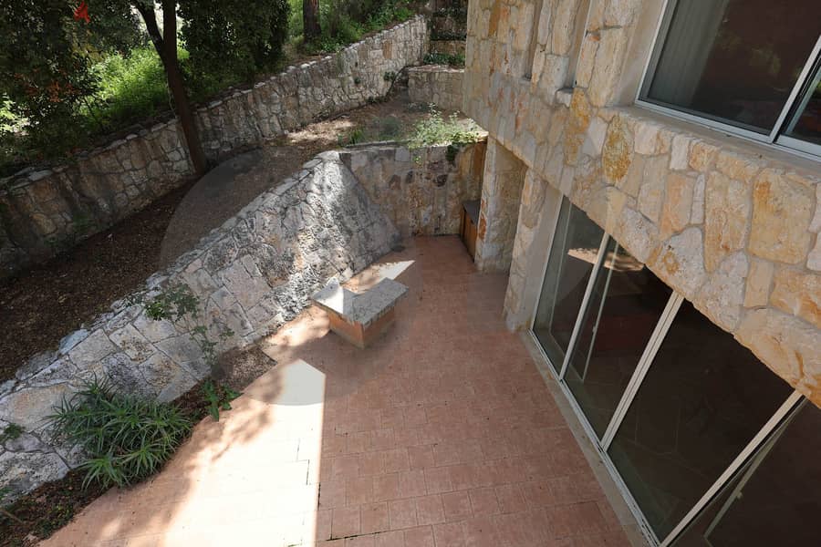 770 SQM Villa for sale in Jbeil-Kfarmashoun/كفرمسحون REF#PT104034 3