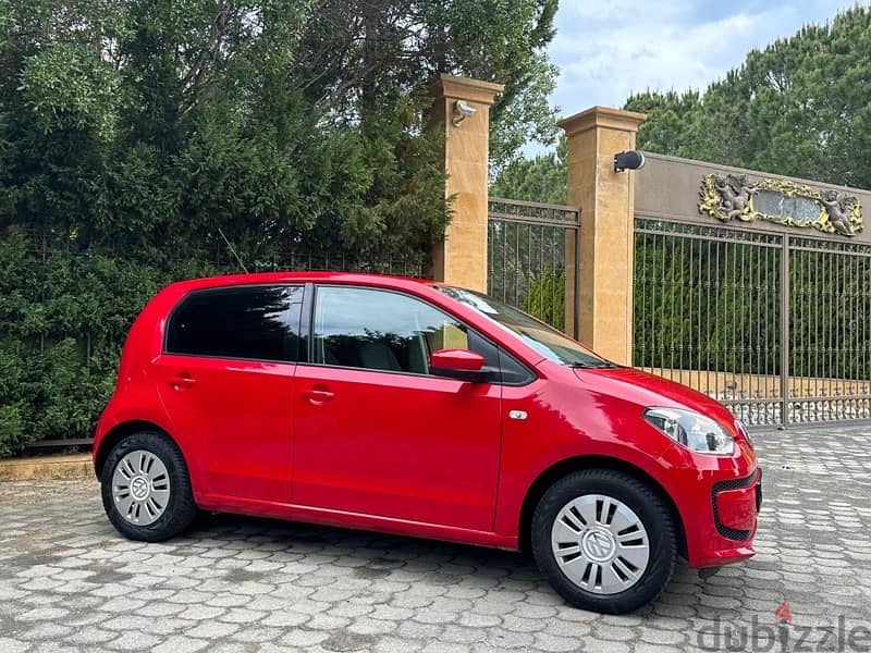 Volkswagen Up 2014 1