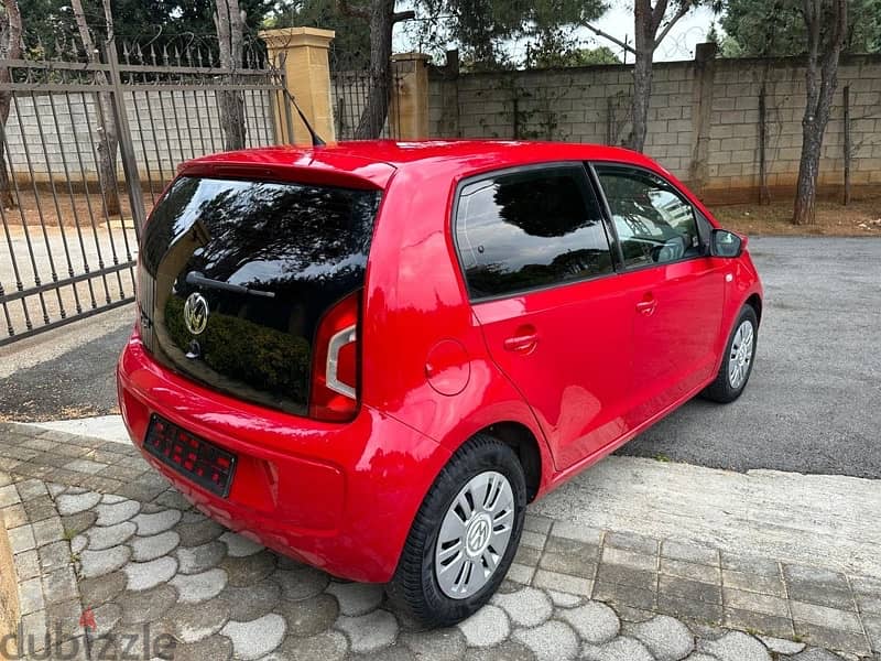 Volkswagen Up 2014 5