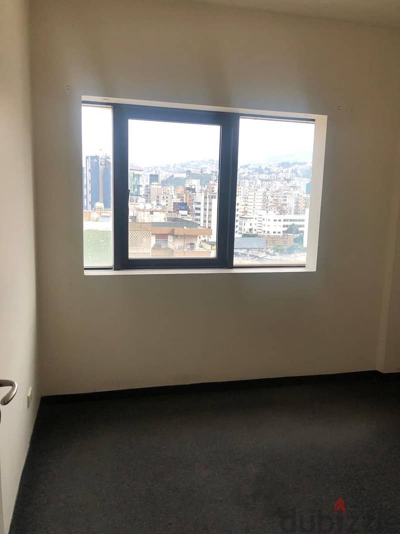 Office for Rent in Sed El Baouchrieh @500$/ مكتب للإيجار البوشرية 2