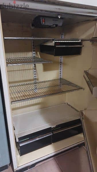 Used Fridge / Refrigerator (Frigidaire) 3