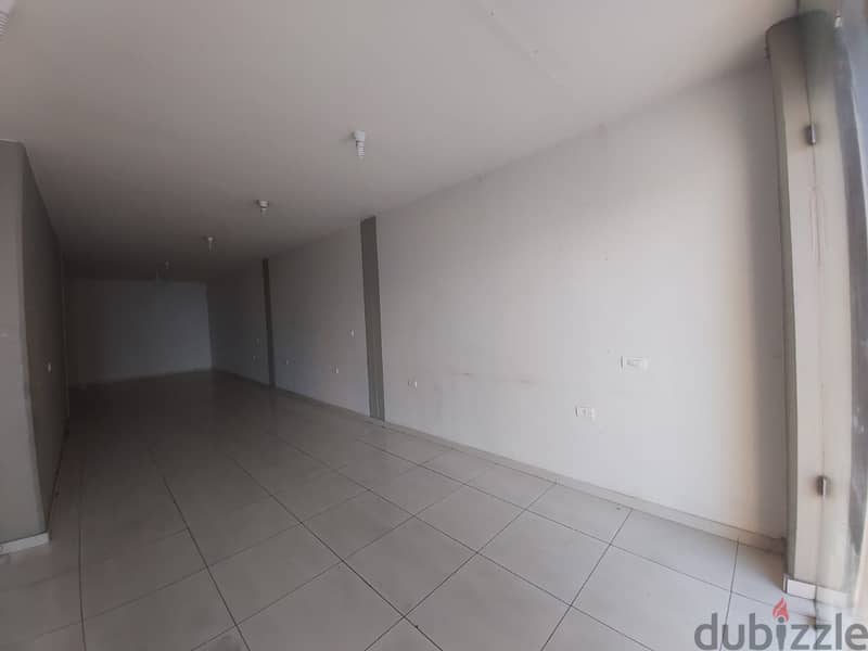 Two Shops for rent in Bqennaya   محلان للايجار في بقنايا 4