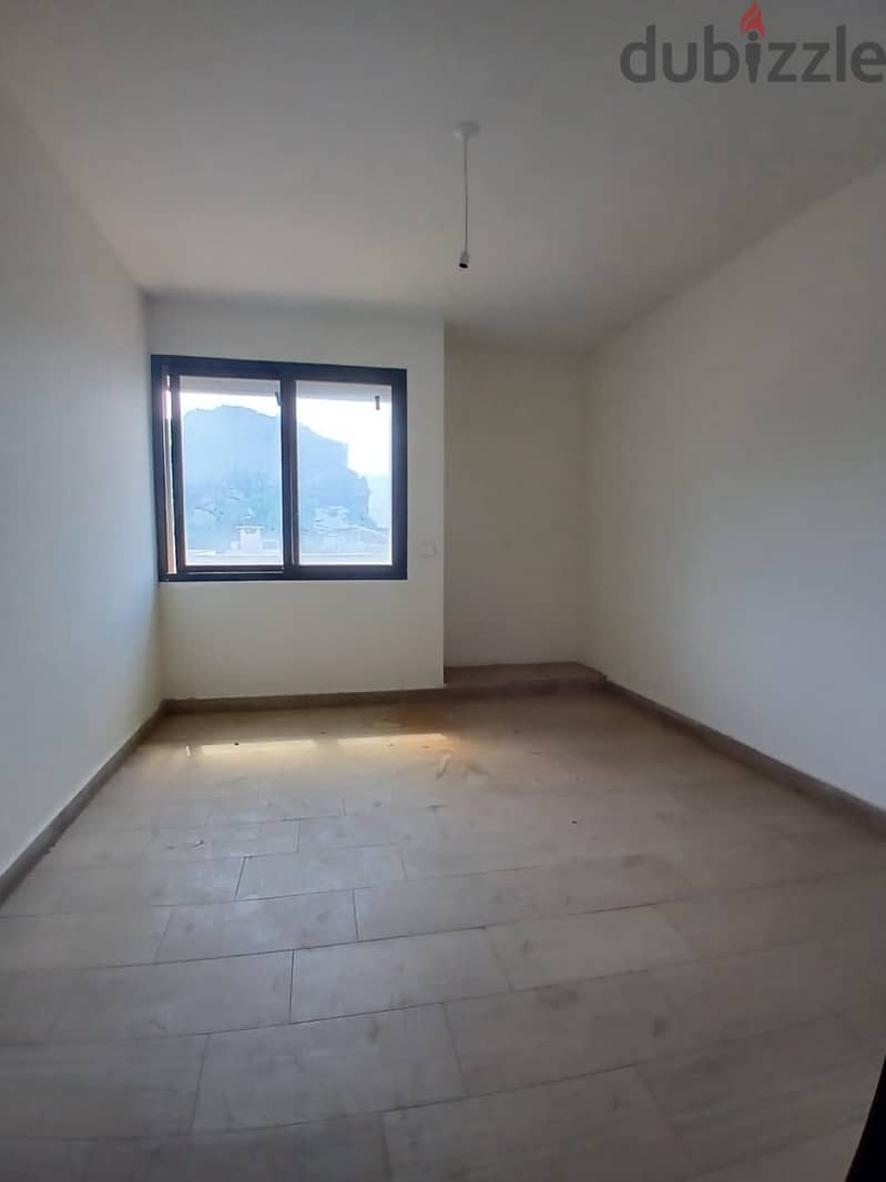 Apartment for sale in Monteverde شقة للبيع في موتيفيردي 4