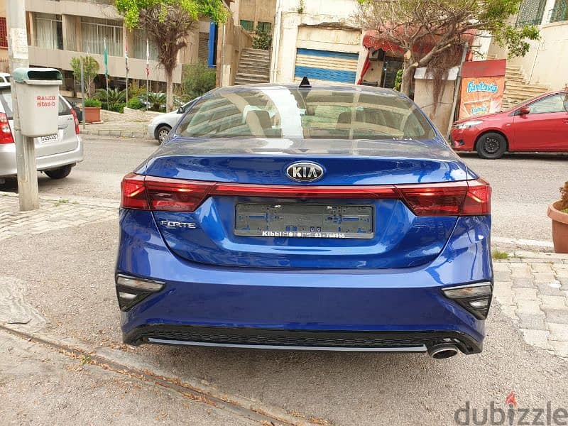 Kia Forte 2019 5